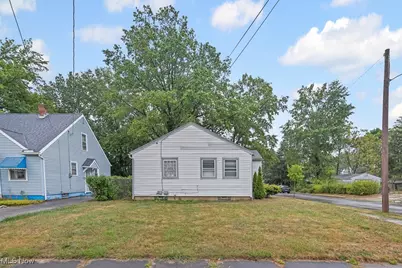 1043 Slosson Street, Akron, OH 44320 - Photo 32