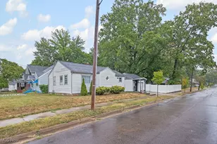 1043 Slosson St, Akron, OH 44320 - Photo 30