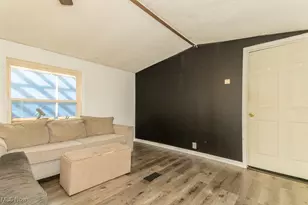 12032 Nicki Ln, Chardon, OH 44024 - Photo 6