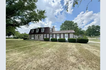 7455 Brushmore Avenue NW, North Canton, OH 44720 - Photo 4