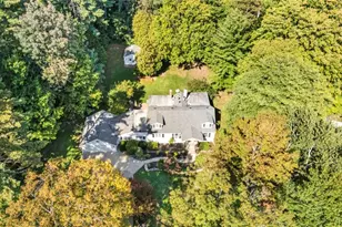 37531 Milann Dr, Willoughby Hills, OH 44094 - Photo 2