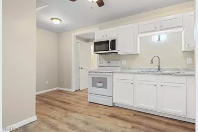 879 E 4th Street, Salem, OH 44460 - Photo 6