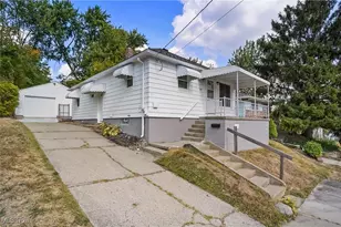 117 Fernwood Ave, Barberton, OH 44203 - Photo 1