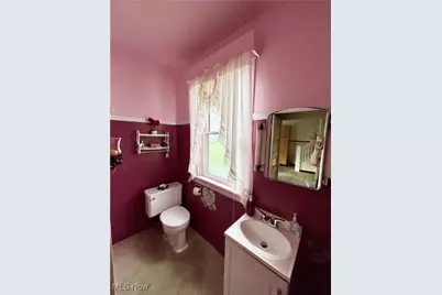 920 McKinnon Avenue, East Liverpool, OH 43920 - Photo 8