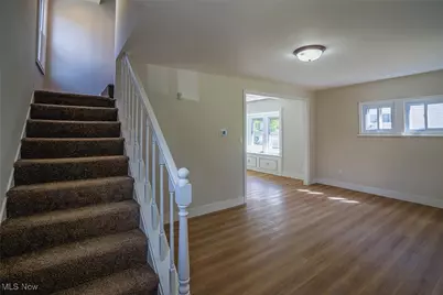 2323 SW 11th Street SW, Akron, OH 44314 - Photo 2