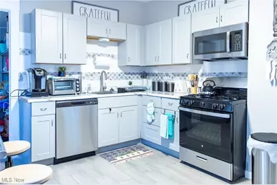 10605 Ashbury Avenue, Loveland, OH 44106 - Photo 8