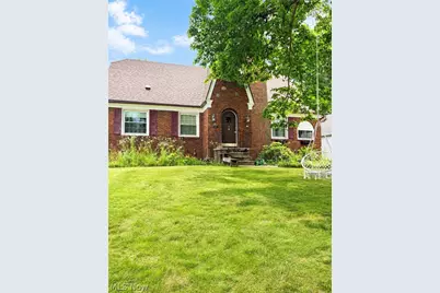 28 Terrace Drive, Youngstown, OH 44512 - Photo 2