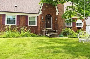 28 Terrace Dr, Youngstown, OH 44512 - Photo 2