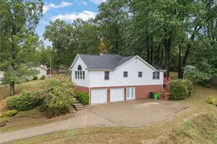 134 Shoreline Ave NW, Canton, OH 44708 - Photo 2