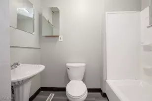 692 E 128th St, Loveland, OH 44108 - Photo 26