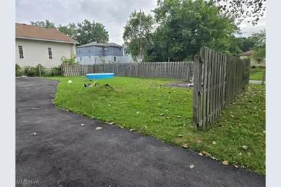 15009 Lawndale, Loveland, OH 44128 - Photo 2