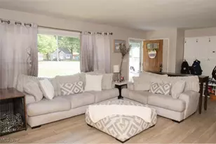 1560 S Meridian Rd, Austintown, OH 44511 - Photo 6