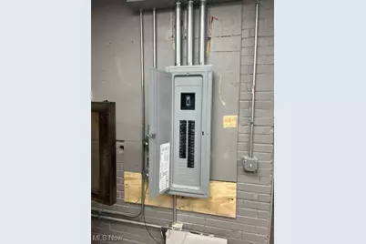 822 Broadway, Lorain, OH 44052 - Photo 12