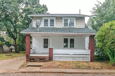 807 Bedford Avenue NW, Canton, OH 44708 - Photo 1