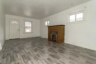 1322 Struble Ave NE, Canton, OH 44705 - Photo 2