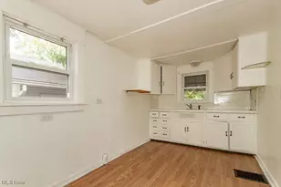 1322 Struble Ave NE, Canton, OH 44705 - Photo 8