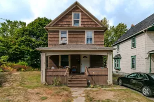 834 Kenyon St, Akron, OH 44311 - Photo 1