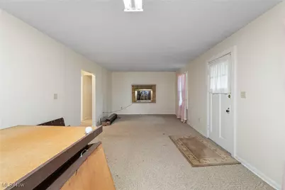 353 Southeast Avenue, Tallmadge, OH 44278 - Photo 4