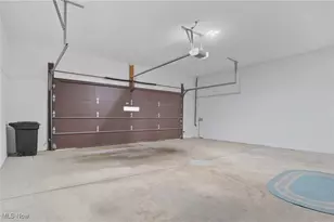 881 Hampton Ridge Dr, Akron, OH 44313 - Photo 30