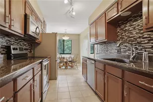 881 Hampton Ridge Dr, Akron, OH 44313 - Photo 16