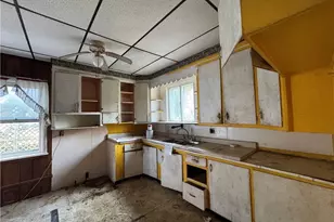 143 Hickory St, Andover, OH 44003 - Photo 2