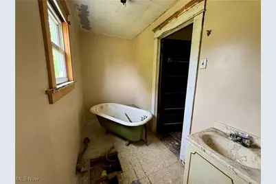 328 W Cross Street, Summerfield, OH 43788 - Photo 18