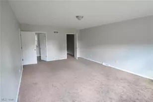 3630 Joyce Ann Dr, Youngstown, OH 44511 - Photo 22