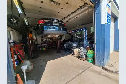 2884 Scranton Road, Loveland, OH 44113 - Photo 8