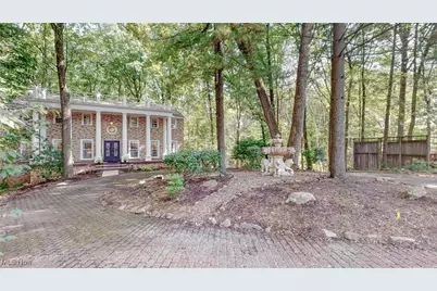 1785 Fairlawn Knolls Drive, Akron, OH 44313 - Photo 2