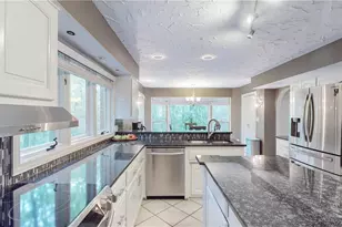 1785 Fairlawn Knolls Dr, Akron, OH 44313 - Photo 14