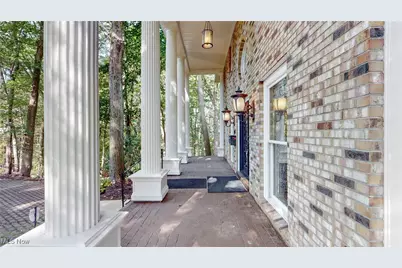 1785 Fairlawn Knolls Drive, Akron, OH 44313 - Photo 4