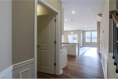 950-4 Memory Lane, Aurora, OH 44202 - Photo 4