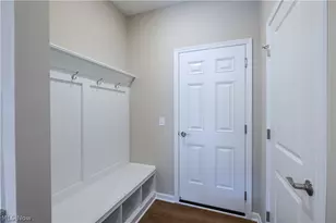 950-4 Memory Ln, Aurora, OH 44202 - Photo 8