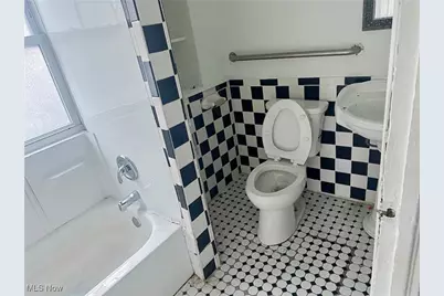 3320 Beechwood Avenue, Cleveland Heights, OH 44118 - Photo 12