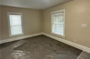 483 Bishop St, Akron, OH 44307 - Photo 4