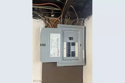 483 Bishop Street, Akron, OH 44307 - Photo 20