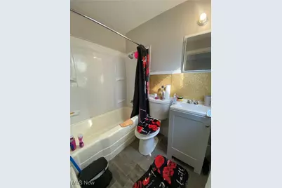 9422 Dickens Avenue, Loveland, OH 44104 - Photo 28
