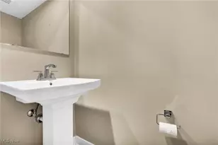 316 E Reno Dr, Louisville, OH 44641 - Photo 26