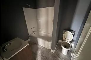 10004 Mt Auburn Ave, Loveland, OH 44104 - Photo 8