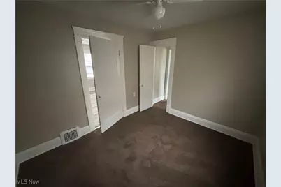 10004 Mount Auburn Avenue, Loveland, OH 44104 - Photo 18