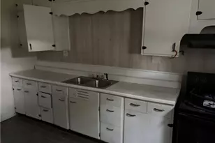 1225 Center, Wellsville, OH 43968 - Photo 6