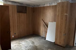 1225 Center, Wellsville, OH 43968 - Photo 4