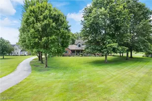 6180 Edison St NE, Hartville, OH 44632 - Photo 38