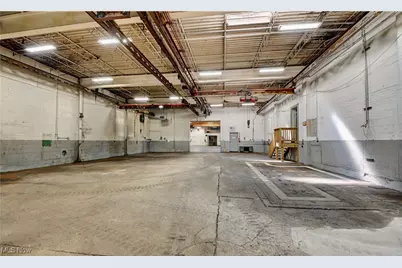 96 E Miller Avenue, Akron, OH 44301 - Photo 20