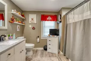 1121 Clark St, Cambridge, OH 43725 - Photo 24