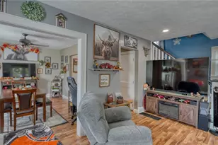 1121 Clark St, Cambridge, OH 43725 - Photo 8