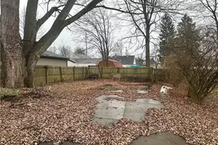 1513 Wakefield Ave, Youngstown, OH 44514 - Photo 4