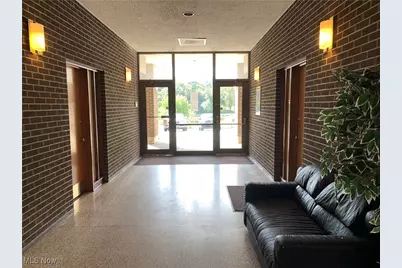 2223 Fulton Road NW, Canton, OH 44709 - Photo 10