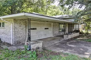 726 N 12th St, Sebring, OH 44672 - Photo 4