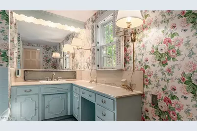 2751 E Ridgewood Circle, Zanesville, OH 43701 - Photo 28